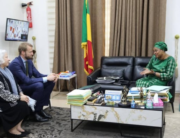 Mali : la ministre de la Santé reçoit une délégation du groupe de soutien des donateurs de l’OCHA en mission à Bamako