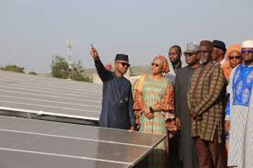 Mali : inauguration de la centrale solaire du CHU de Kati