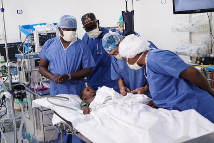 Santé : de jeunes chirugiens maliens opèrent avec succès le cœur d’un enfant de 3 ans au Centre Anfré Festoc de l’hôpital Luxembourg de Bamako