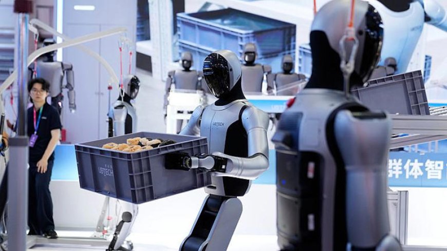 La chine présente des robots qui savent boxer, danser et jouer au foot.