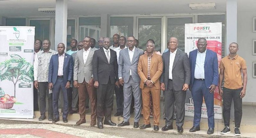 Côte d’Ivoire/VIH : un projet de 24 millions pour renforcer la prise en charge des femmes enceintes vivant avec le VIH