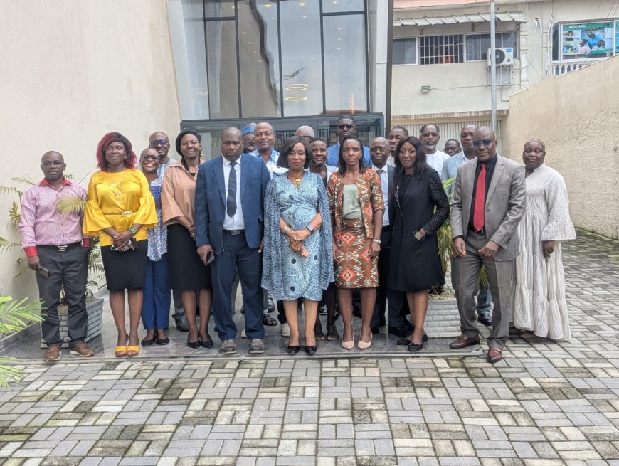 Résistance aux antimicrobiens : la Côte d'Ivoire redynamise son Groupe technique de travail pour renforcer l'approche « Une Seule Santé »